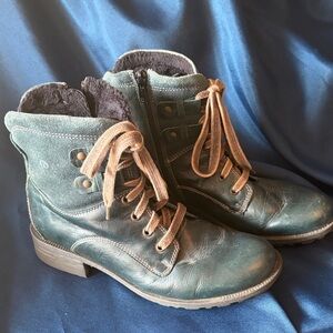 Josef Seibel Teal Lace-Up Leather Ankle Boots with Brown Laces
